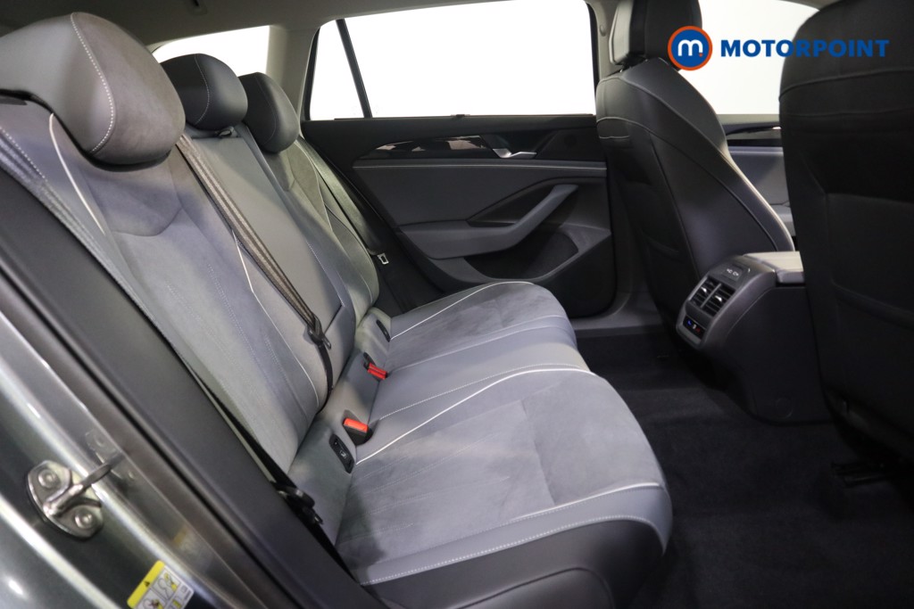 Volkswagen Passat Life Automatic Petrol Plug-In Hybrid Estate - Stock Number (1578939) - 14th supplementary image