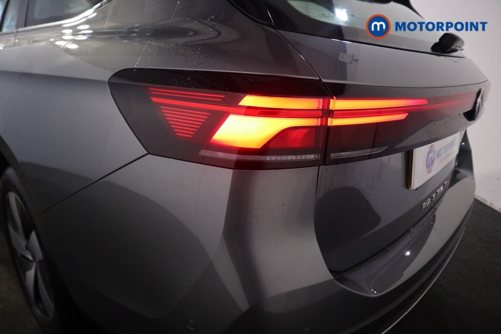 Volkswagen Passat Life Automatic Petrol Plug-In Hybrid Estate - Stock Number (1578939) - 23rd supplementary image