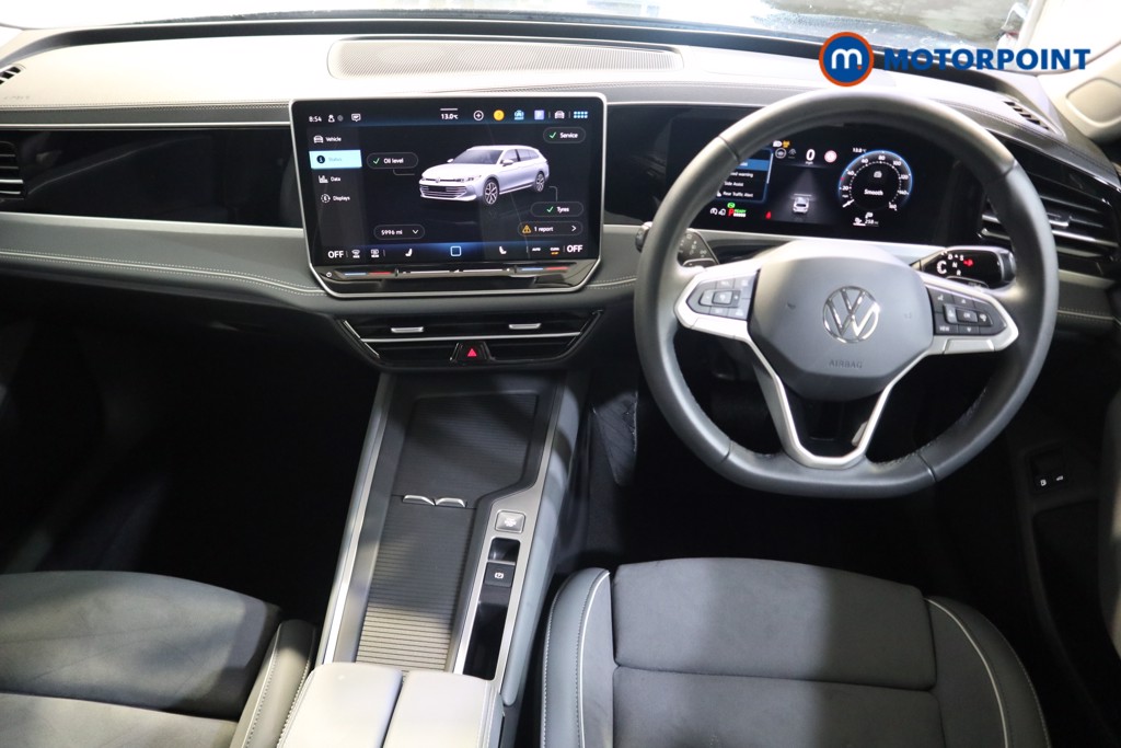 Volkswagen Passat Life Automatic Petrol Plug-In Hybrid Estate - Stock Number (1578939) - 1st supplementary image