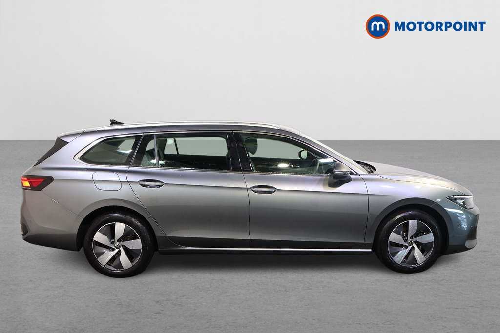 Volkswagen Passat Life Automatic Petrol Plug-In Hybrid Estate - Stock Number (1578939) - Drivers side
