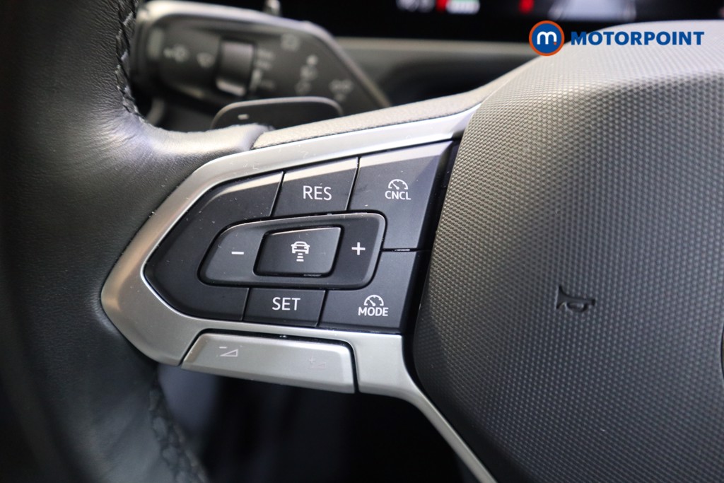 Volkswagen Passat Life Automatic Petrol Plug-In Hybrid Estate - Stock Number (1578940) - 3rd supplementary image