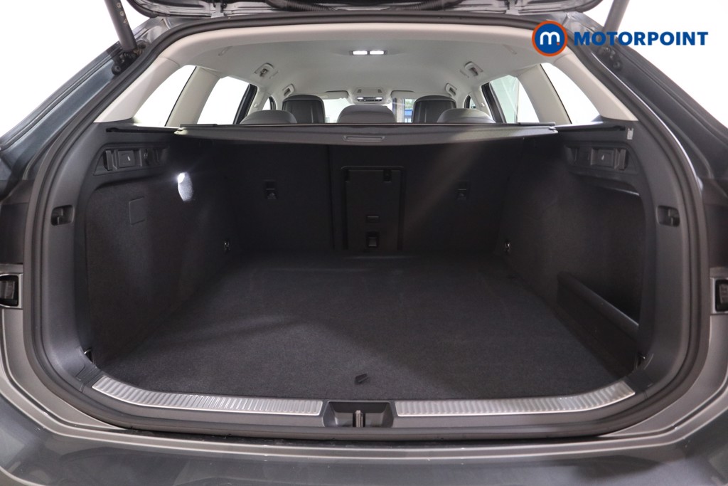 Volkswagen Passat Life Automatic Petrol Plug-In Hybrid Estate - Stock Number (1578940) - 15th supplementary image