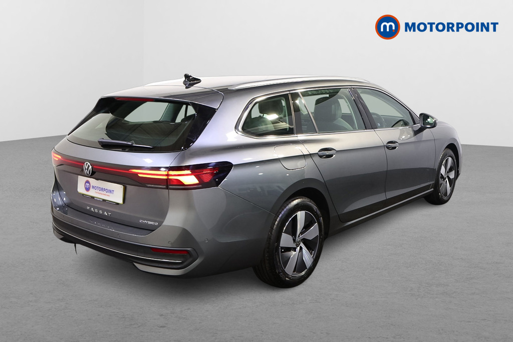 Volkswagen Passat Life Automatic Petrol Plug-In Hybrid Estate - Stock Number (1578940) - Drivers side rear corner
