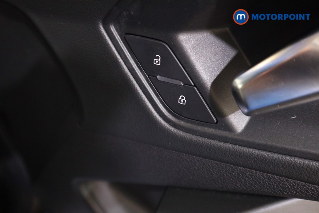 Audi Q3 S Line Manual Diesel SUV - Stock Number (1578942) - 11th supplementary image