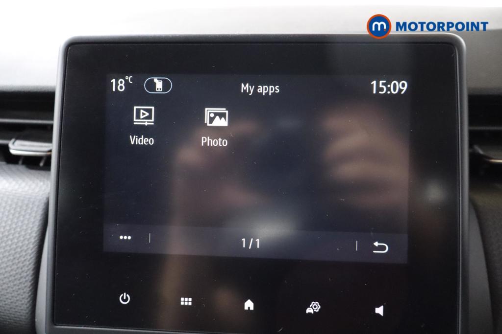 Renault Clio Evolution Manual Petrol Hatchback - Stock Number (1578955) - 9th supplementary image
