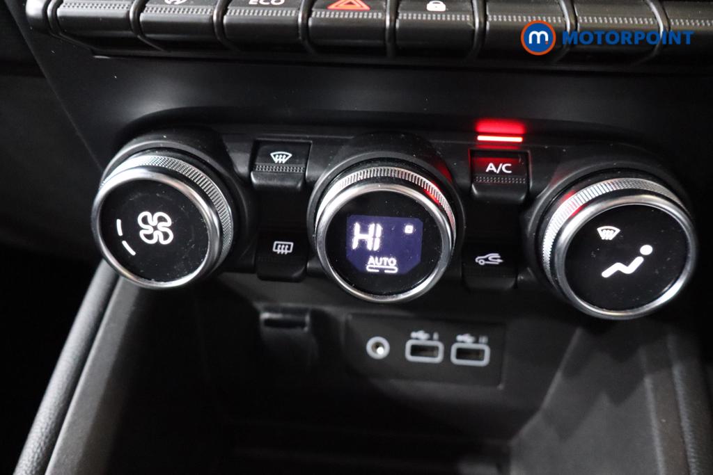 Renault Clio Evolution Manual Petrol Hatchback - Stock Number (1578955) - 11th supplementary image