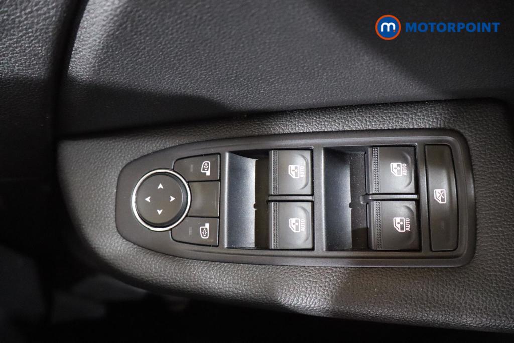 Renault Clio Evolution Manual Petrol Hatchback - Stock Number (1578955) - 16th supplementary image