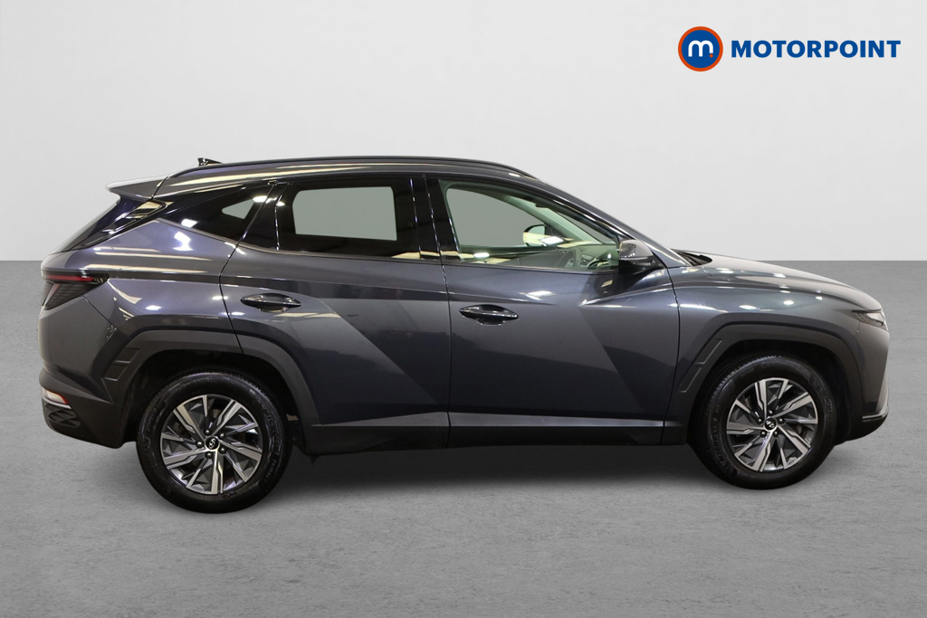 Hyundai Tucson Se Connect Manual Petrol SUV - Stock Number (1579153) - Drivers side