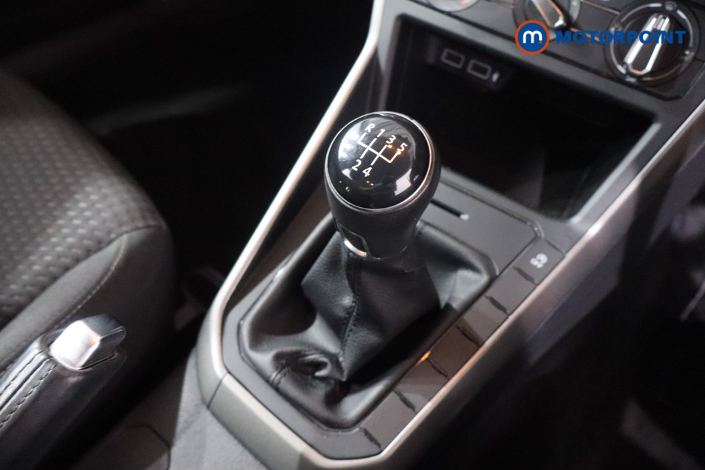 Volkswagen Polo SE Manual Petrol Hatchback - Stock Number (1579214) - 14th supplementary image