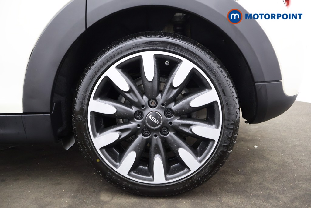 Mini Hatchback Cooper Exclusive Automatic Petrol Hatchback - Stock Number (1579677) - 16th supplementary image