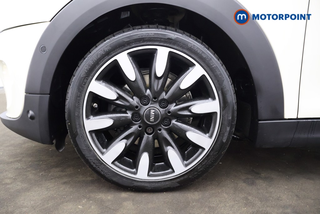 Mini Hatchback Cooper Exclusive Automatic Petrol Hatchback - Stock Number (1579677) - 17th supplementary image