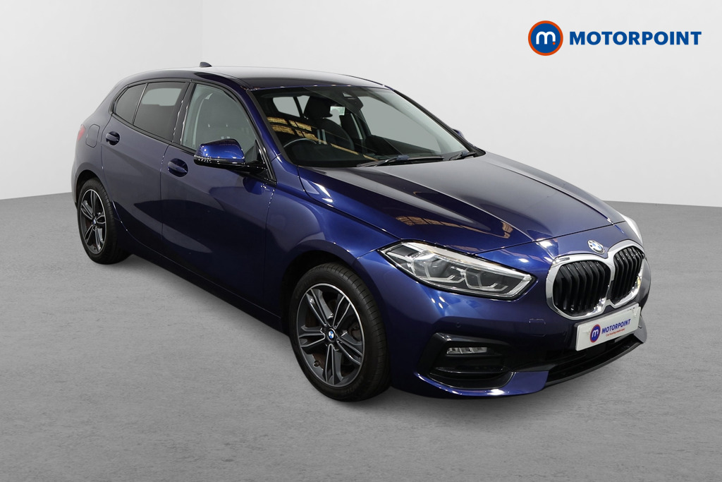 BMW 1 Series Sport Manual Petrol Hatchback - Stock Number (1579717) - Drivers side front corner