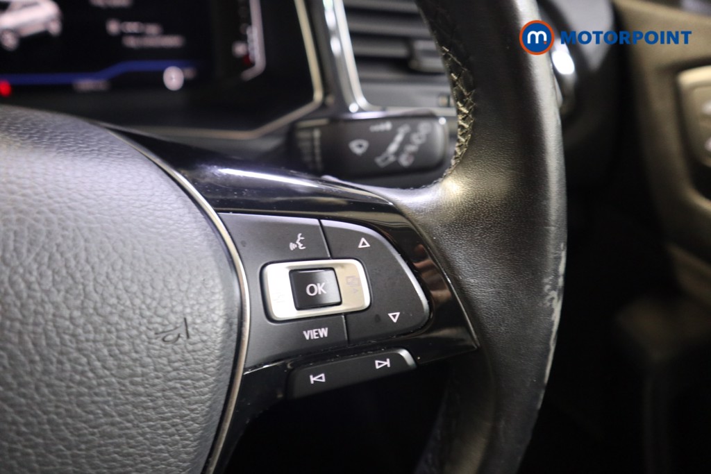 Volkswagen T-Roc SEL Manual Petrol SUV - Stock Number (1579753) - 4th supplementary image
