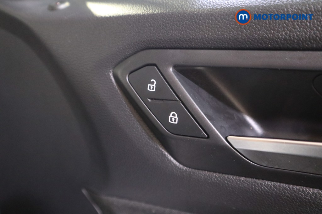 Volkswagen T-Roc SEL Manual Petrol SUV - Stock Number (1579753) - 10th supplementary image