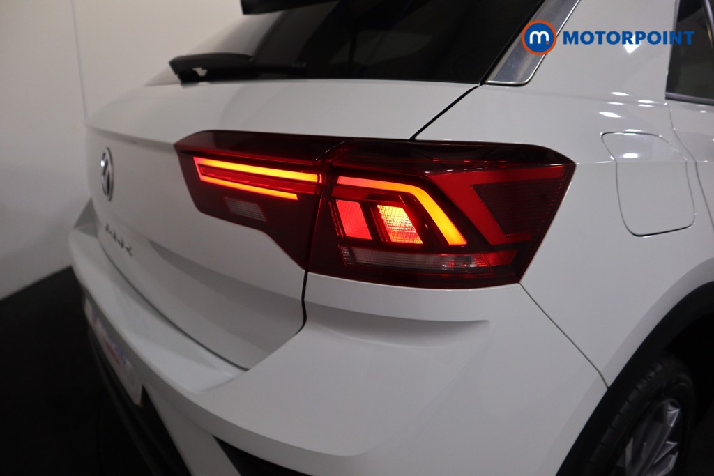 Volkswagen T-Roc SEL Manual Petrol SUV - Stock Number (1579753) - 22nd supplementary image