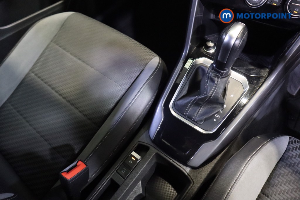 Volkswagen T-Roc R-Line Automatic Petrol SUV - Stock Number (1579766) - 5th supplementary image
