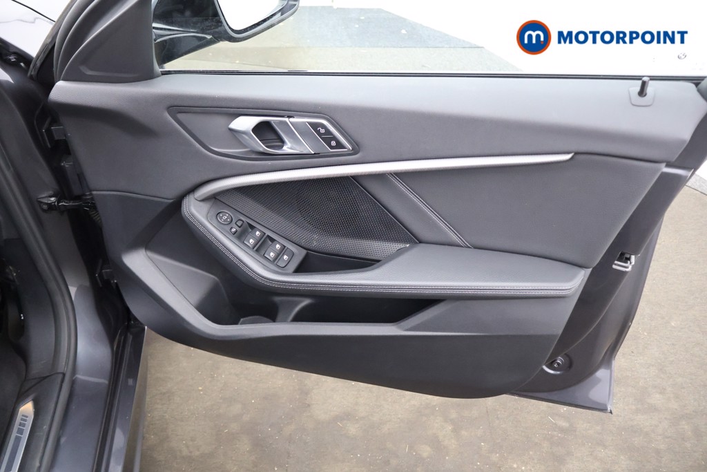 BMW 1 Series M Sport Manual Petrol Hatchback - Stock Number (1579774) - 8th supplementary image