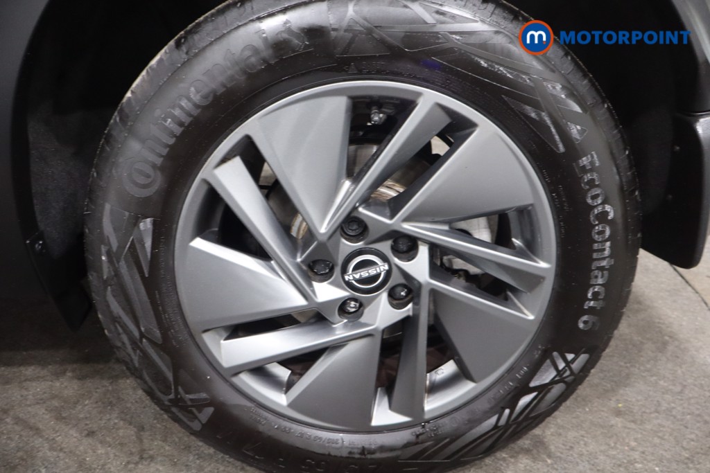 Nissan Qashqai Acenta Premium Automatic Petrol SUV - Stock Number (1579871) - 12th supplementary image