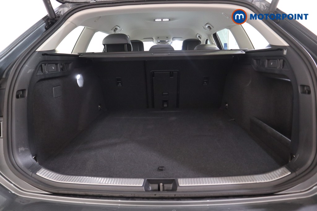 Volkswagen Passat Life Automatic Petrol Plug-In Hybrid Estate - Stock Number (1579897) - 13th supplementary image