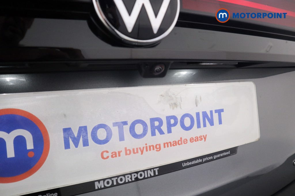 Volkswagen Passat Life Automatic Petrol Plug-In Hybrid Estate - Stock Number (1579897) - 20th supplementary image