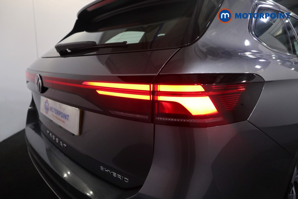 Volkswagen Passat Life Automatic Petrol Plug-In Hybrid Estate - Stock Number (1579897) - 22nd supplementary image