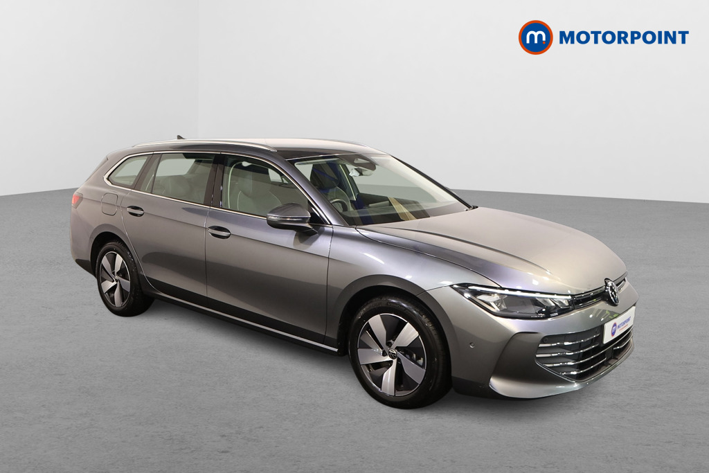 Volkswagen Passat Life Automatic Petrol Plug-In Hybrid Estate - Stock Number (1579897) - Drivers side front corner