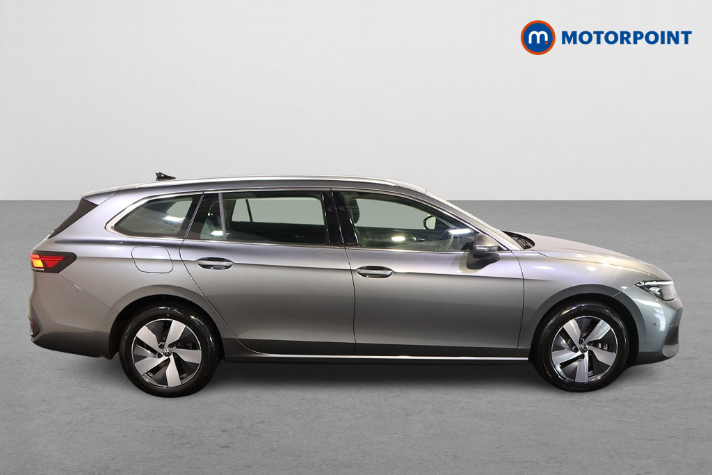 Volkswagen Passat Life Automatic Petrol Plug-In Hybrid Estate - Stock Number (1579897) - Drivers side