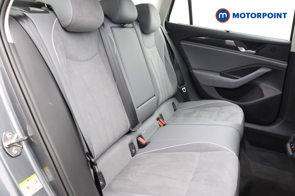 Volkswagen Passat Life Automatic Petrol Plug-In Hybrid Estate - Stock Number (1579902) - 14th supplementary image