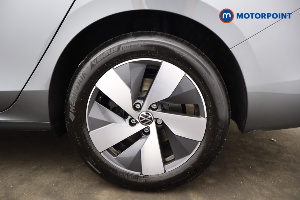Volkswagen Passat Life Automatic Petrol Plug-In Hybrid Estate - Stock Number (1579902) - 16th supplementary image