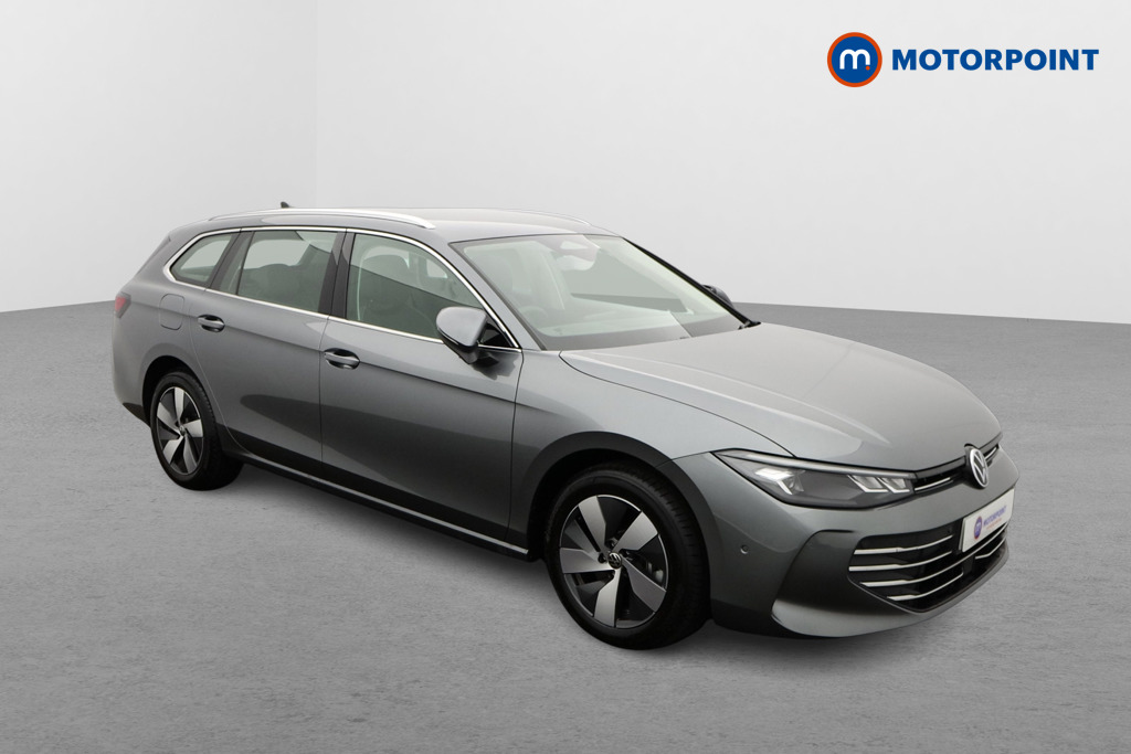 Volkswagen Passat Life Automatic Petrol Plug-In Hybrid Estate - Stock Number (1579902) - Drivers side front corner