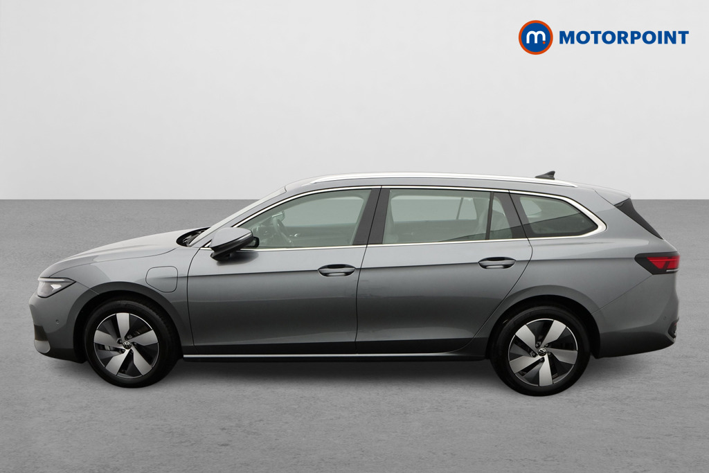 Volkswagen Passat Life Automatic Petrol Plug-In Hybrid Estate - Stock Number (1579902) - Passenger side