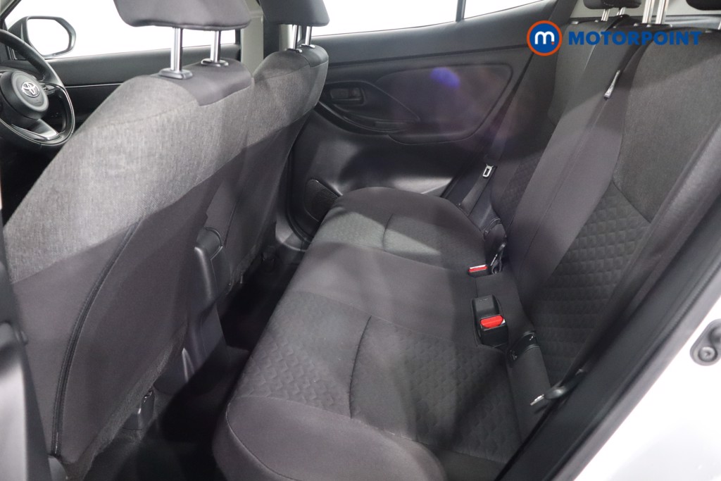 Toyota Yaris Cross Icon Automatic Petrol-Electric Hybrid Estate - Stock Number (1579938) - 5th supplementary image