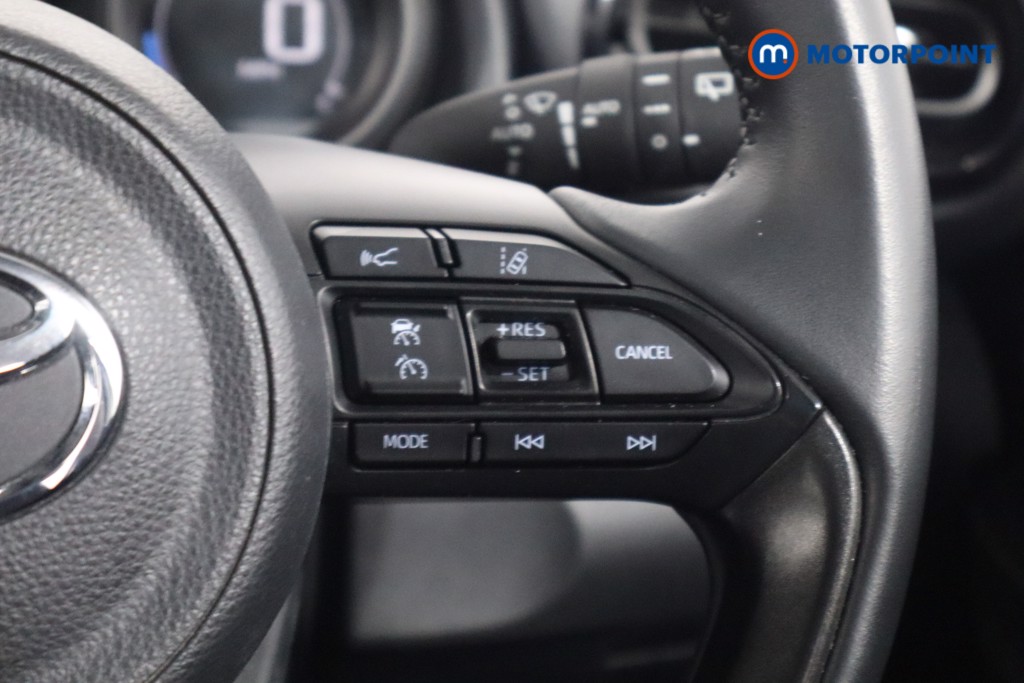 Toyota Yaris Cross Icon Automatic Petrol-Electric Hybrid Estate - Stock Number (1579938) - 8th supplementary image