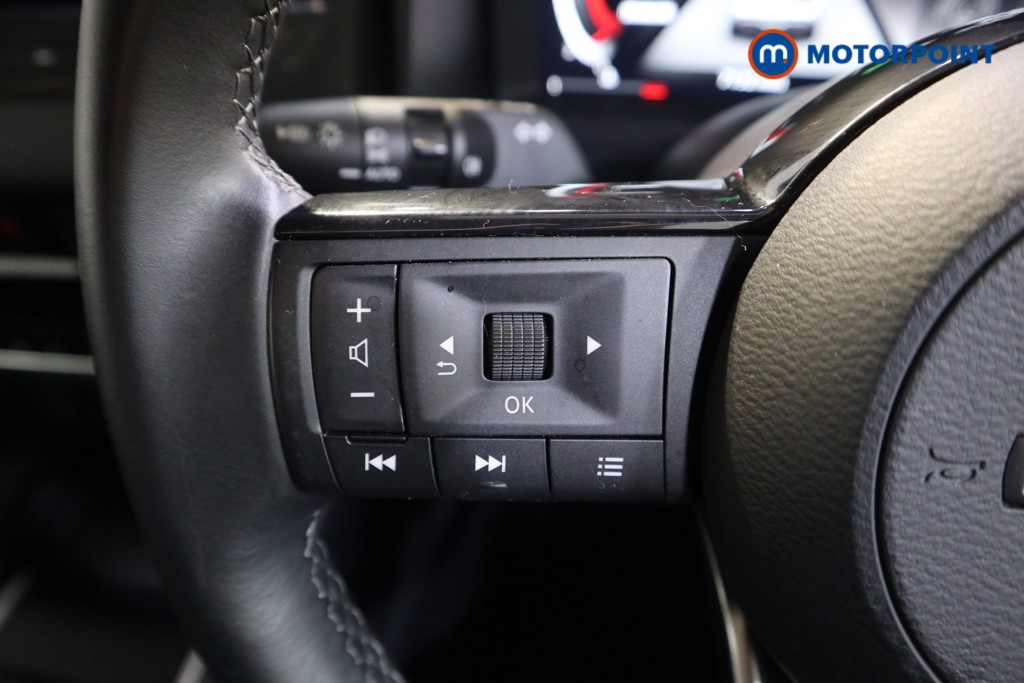 Nissan Qashqai N-Connecta Manual Petrol SUV - Stock Number (1579993) - 3rd supplementary image