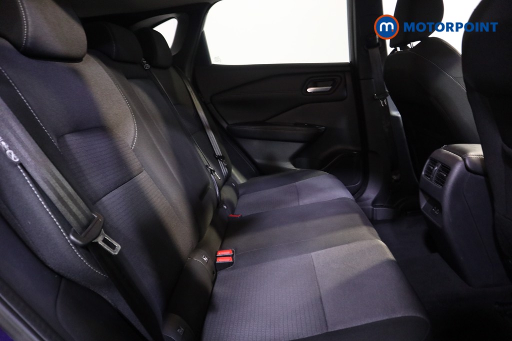 Nissan Qashqai N-Connecta Manual Petrol SUV - Stock Number (1579993) - 12th supplementary image