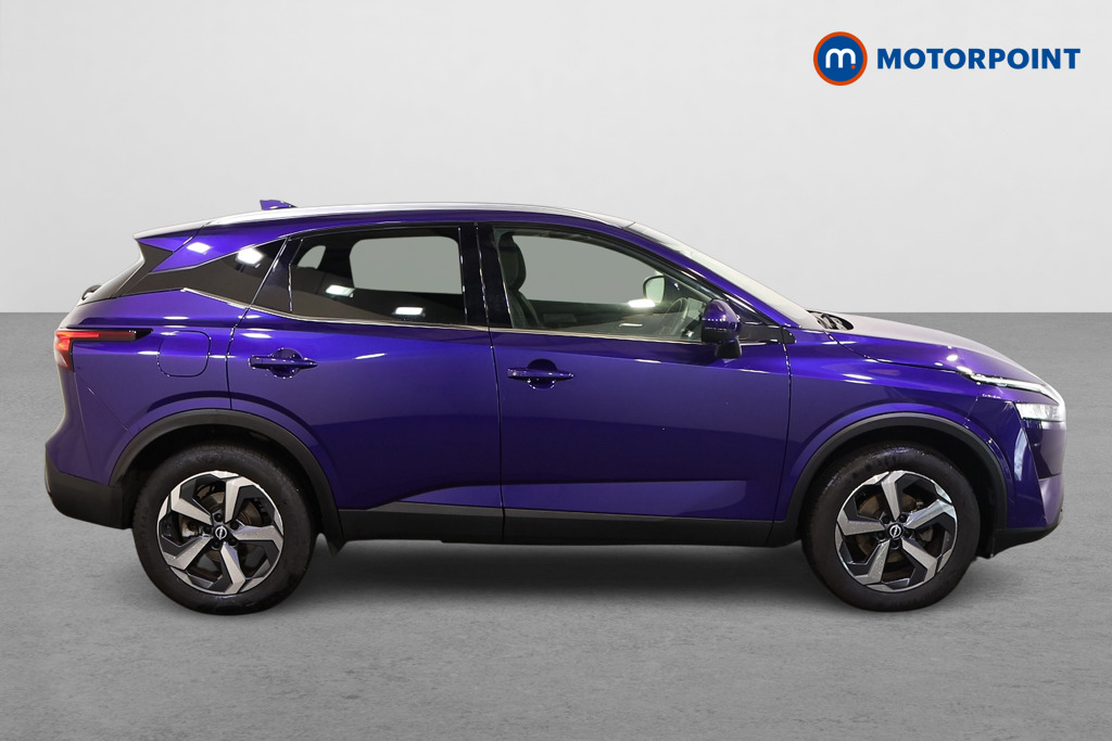 Nissan Qashqai N-Connecta Manual Petrol SUV - Stock Number (1579993) - Drivers side