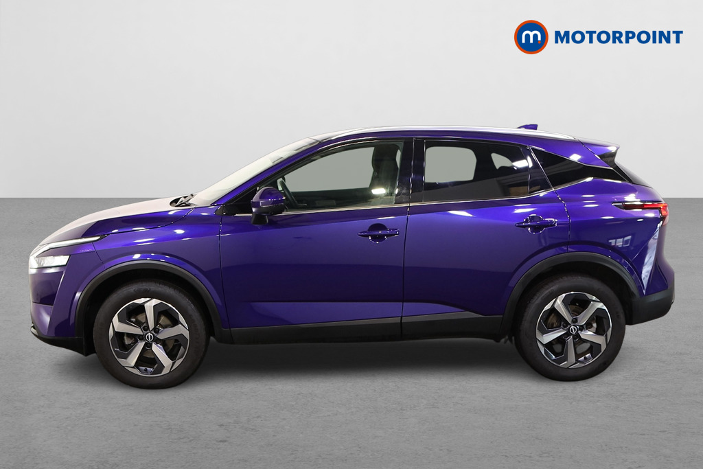 Nissan Qashqai N-Connecta Manual Petrol SUV - Stock Number (1579993) - Passenger side