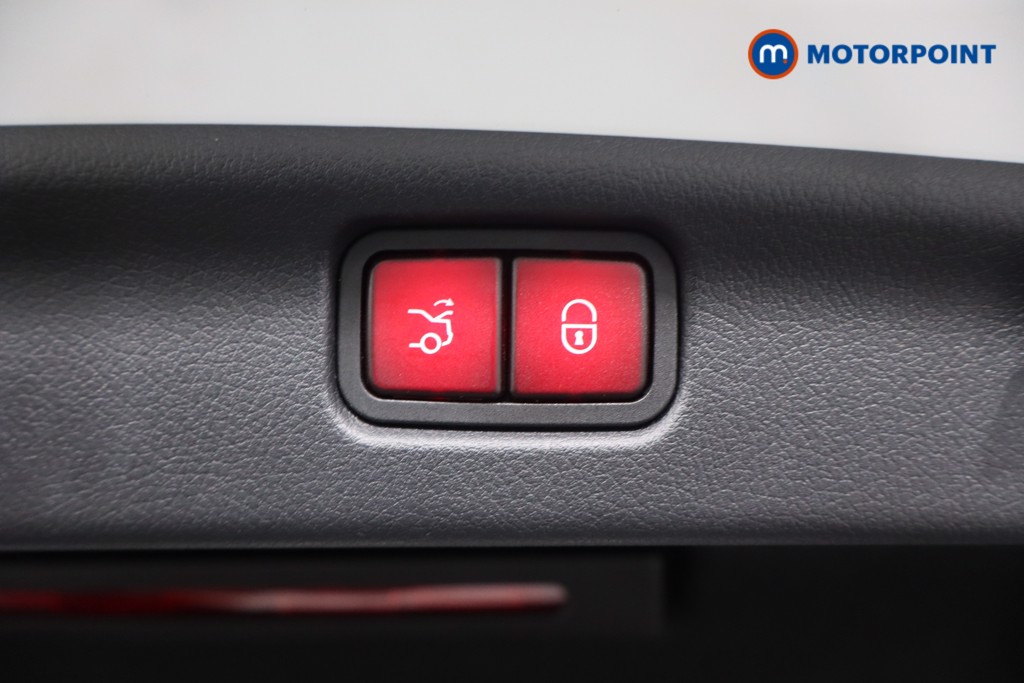 Mercedes-Benz C Class Amg Line Automatic Petrol Plug-In Hybrid Saloon - Stock Number (1580337) - 38th supplementary image