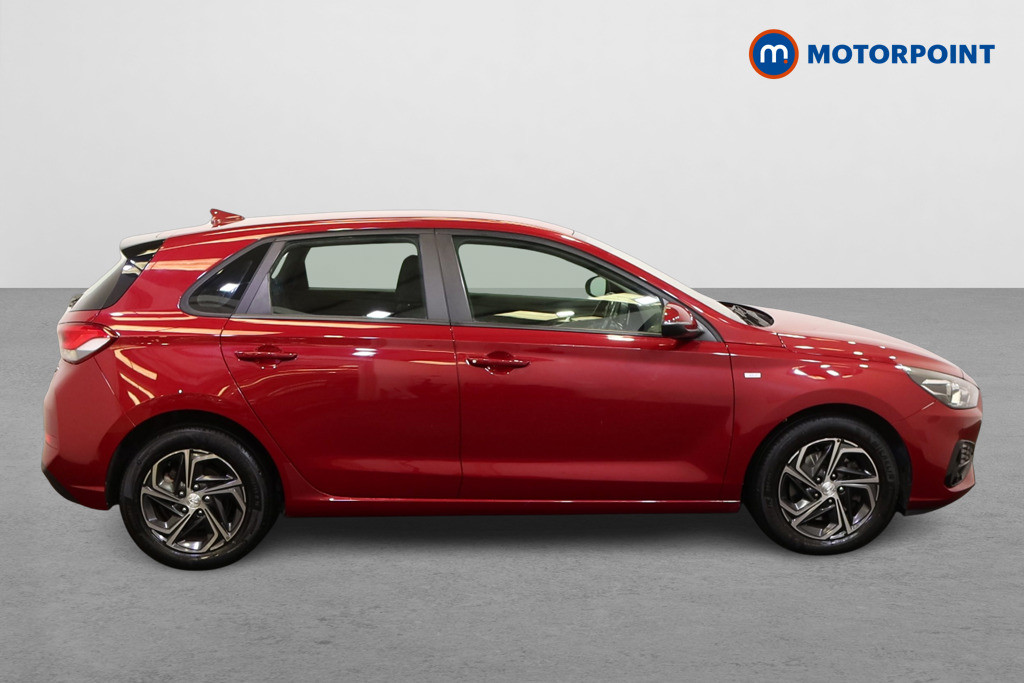 Hyundai I30 Se Connect Manual Petrol Hatchback - Stock Number (1580538) - Drivers side