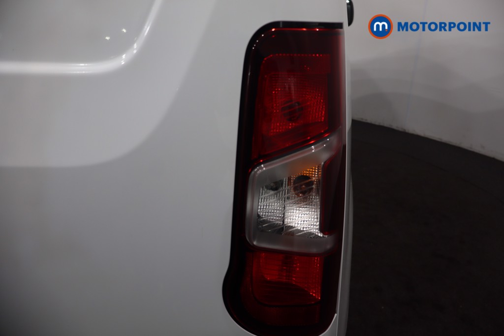Vauxhall Combo Cargo Prime Automatic Electric Panel Van - Stock Number (1567150) - 30th supplementary image