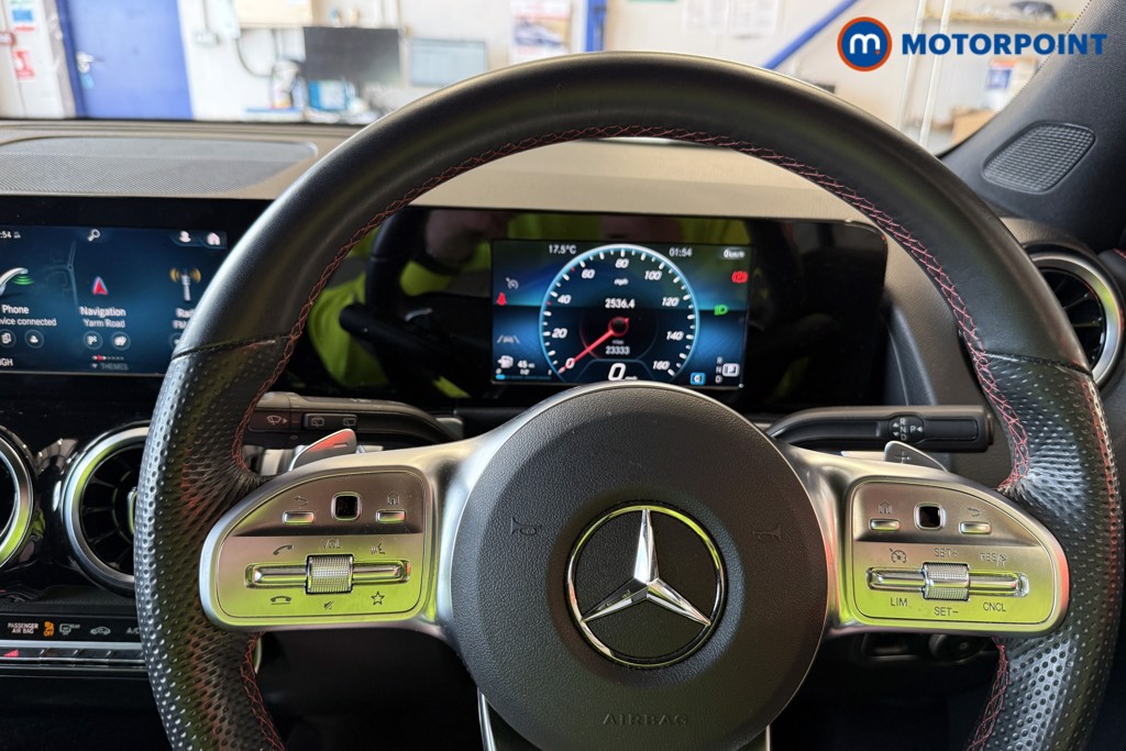 Mercedes-Benz GLB Amg Line Automatic Petrol SUV - Stock Number (1571058) - 2nd supplementary image