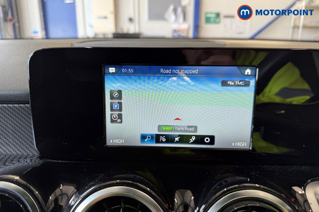 Mercedes-Benz GLB Amg Line Automatic Petrol SUV - Stock Number (1571058) - 12th supplementary image