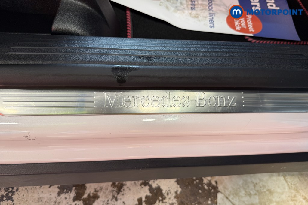 Mercedes-Benz GLB Amg Line Automatic Petrol SUV - Stock Number (1571058) - 16th supplementary image