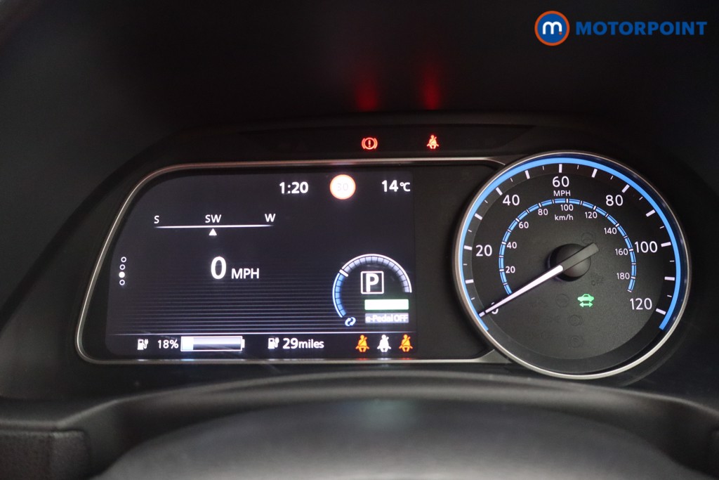 Nissan Leaf N-Connecta Automatic Electric Hatchback - Stock Number (1573424) - 5th supplementary image