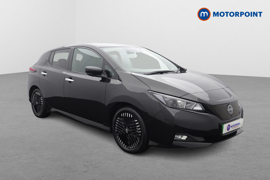 Nissan Leaf N-Connecta Automatic Electric Hatchback - Stock Number (1573424) - Drivers side front corner