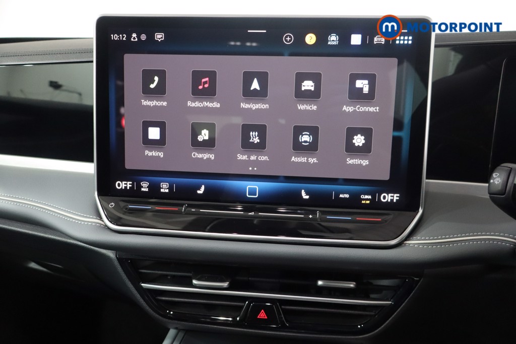 Volkswagen Passat Life Automatic Petrol Plug-In Hybrid Estate - Stock Number (1578082) - 18th supplementary image