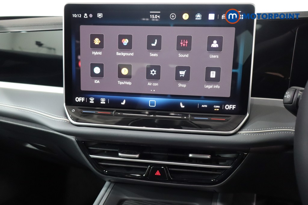 Volkswagen Passat Life Automatic Petrol Plug-In Hybrid Estate - Stock Number (1578082) - 19th supplementary image