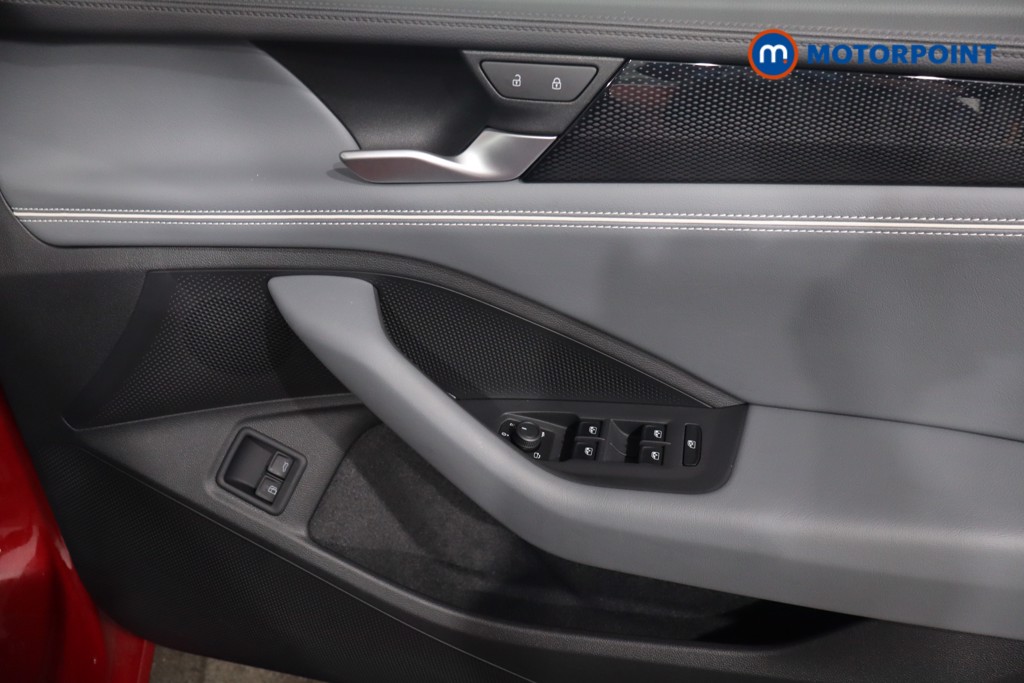 Volkswagen Passat Life Automatic Petrol Plug-In Hybrid Estate - Stock Number (1578082) - 22nd supplementary image