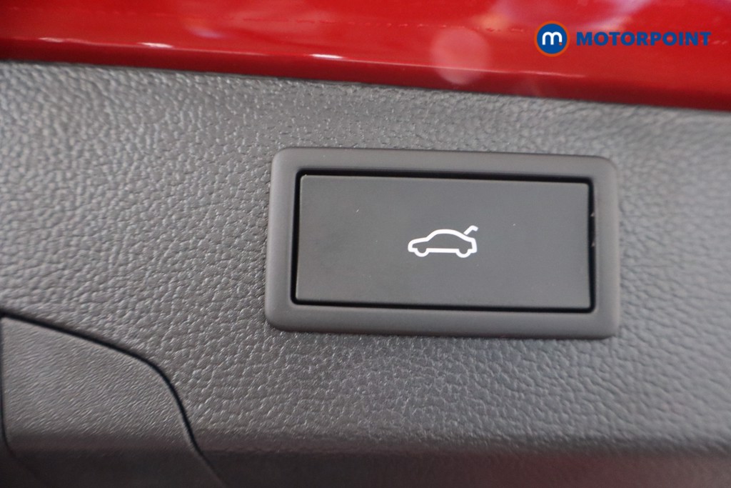 Volkswagen Passat Life Automatic Petrol Plug-In Hybrid Estate - Stock Number (1578082) - 36th supplementary image