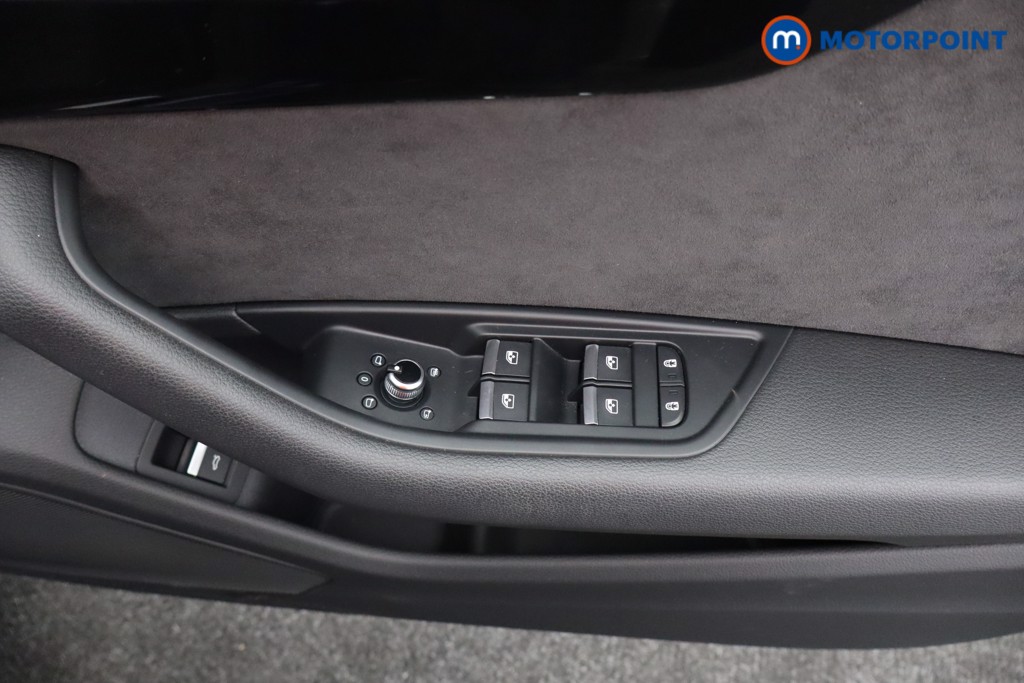 Audi A4 Black Edition Automatic Diesel Saloon - Stock Number (1578298) - 11th supplementary image